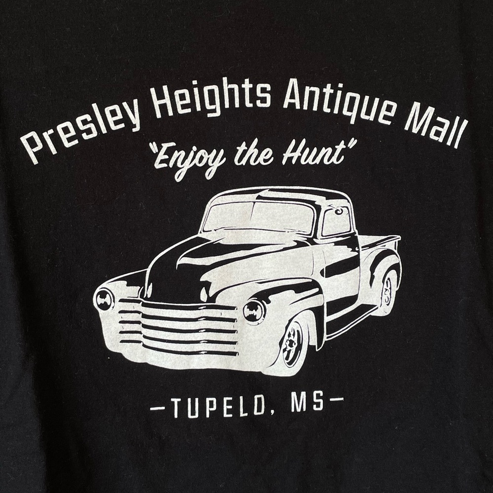 Presley Heights Antiques Store t-shirt - Picture 2 of 3